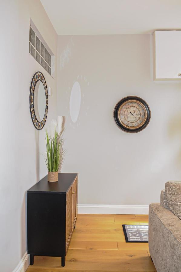 Luxury 5 Star London Apartment - Parking, Garden, Nr Greater London Metro Stations Luaran gambar