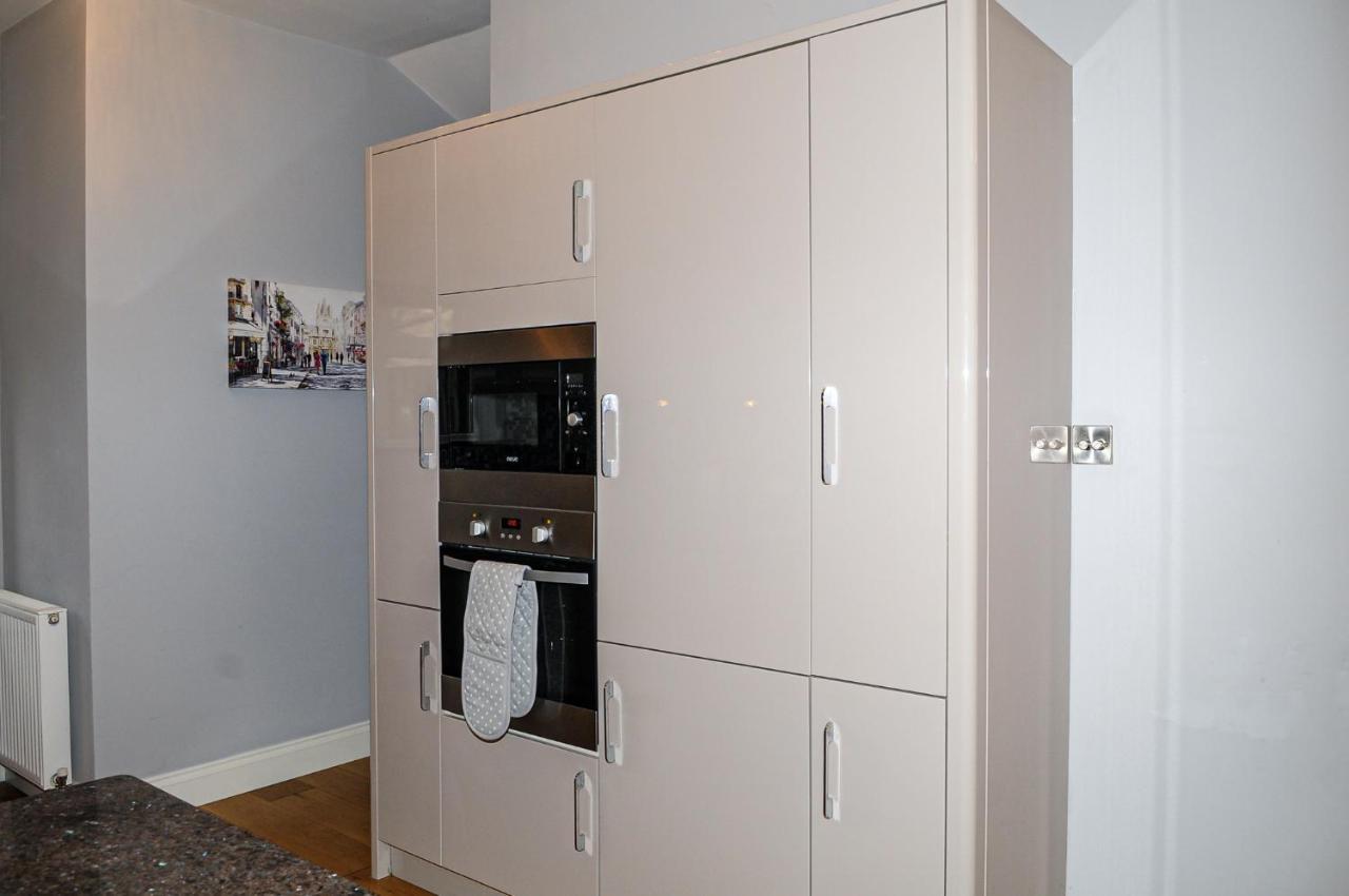 Luxury 5 Star London Apartment - Parking, Garden, Nr Greater London Metro Stations Luaran gambar